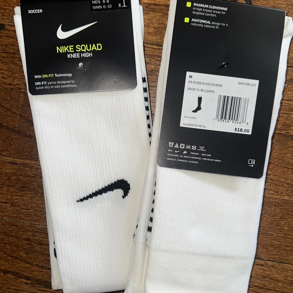 Nike Squad Knee High Soccer Socks - White - 2 Pairs - Men 6-8 Women 6-10 NEW